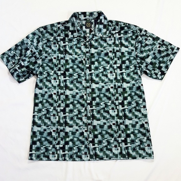 SOLD Y2k cyber print short sleeve button down - Picture 4 of 7